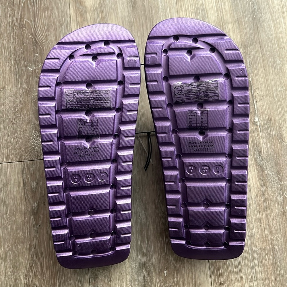 WoMen Slides - Picture 3 of 3